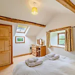 3 Bed In Leeds Oc-hh099 * Weeton (West Yorkshire)