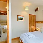 Nyaraló 3 Bed In Leeds Oc-hh099 Weeton (West Yorkshire)