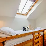 3 Bed In Leeds Oc-hh099 *